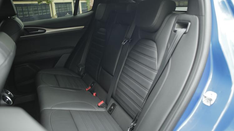 ALFA ROMEO STELVIO ESTATE 2.0 Turbo 280 Veloce 5dr AWD Auto